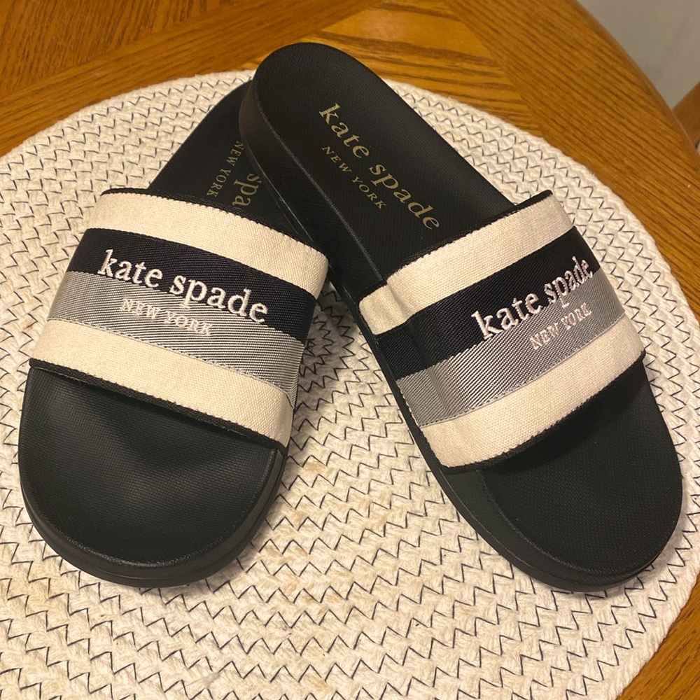 Kate Spade Buttercup canvas slides - size 8
